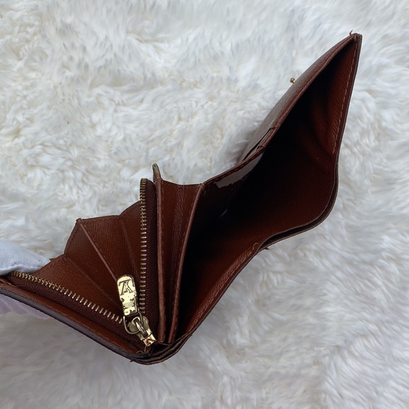 ✨ Louis Vuitton Monogram Wallet - Picture 10 of 15